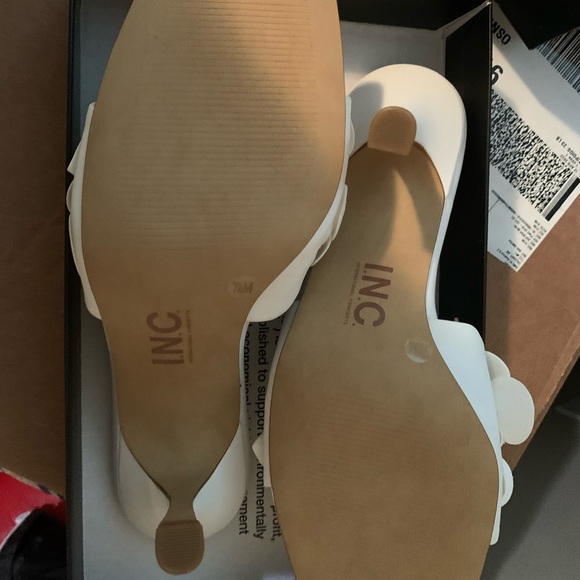 Flower Heels - Picture 4 of 4